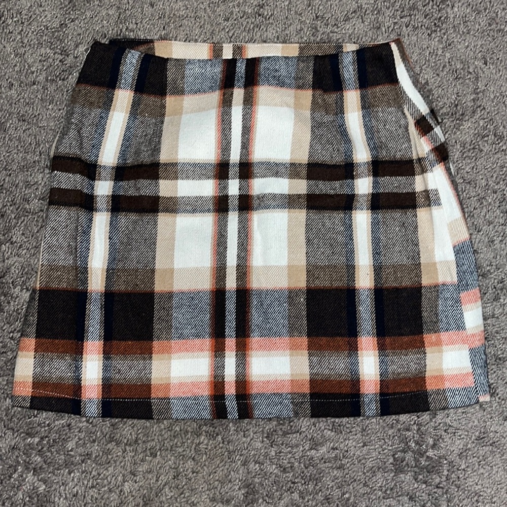 New SHEIN skirt, medium, plaid - brown,black,tan, and white.